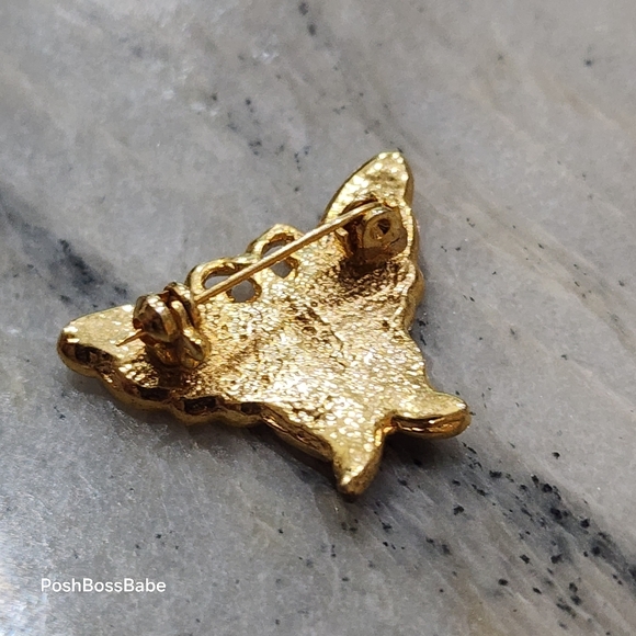 Vintage Pink Enamel Butterfly Pin Brooch Gold Tone 1" - Picture 3 of 3